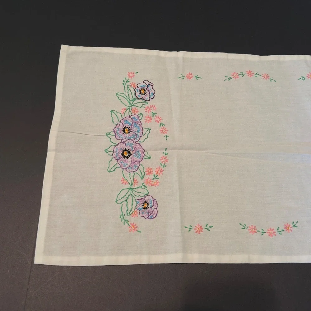 Vintage Hand Embroidered Floral Table Runner Purple Pansies White Linen 33x13